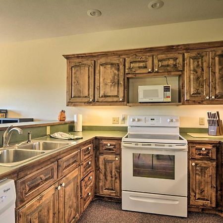 Spacious Log Cabin With Fire Pit And Game Room! Eureka Springs Extérieur photo