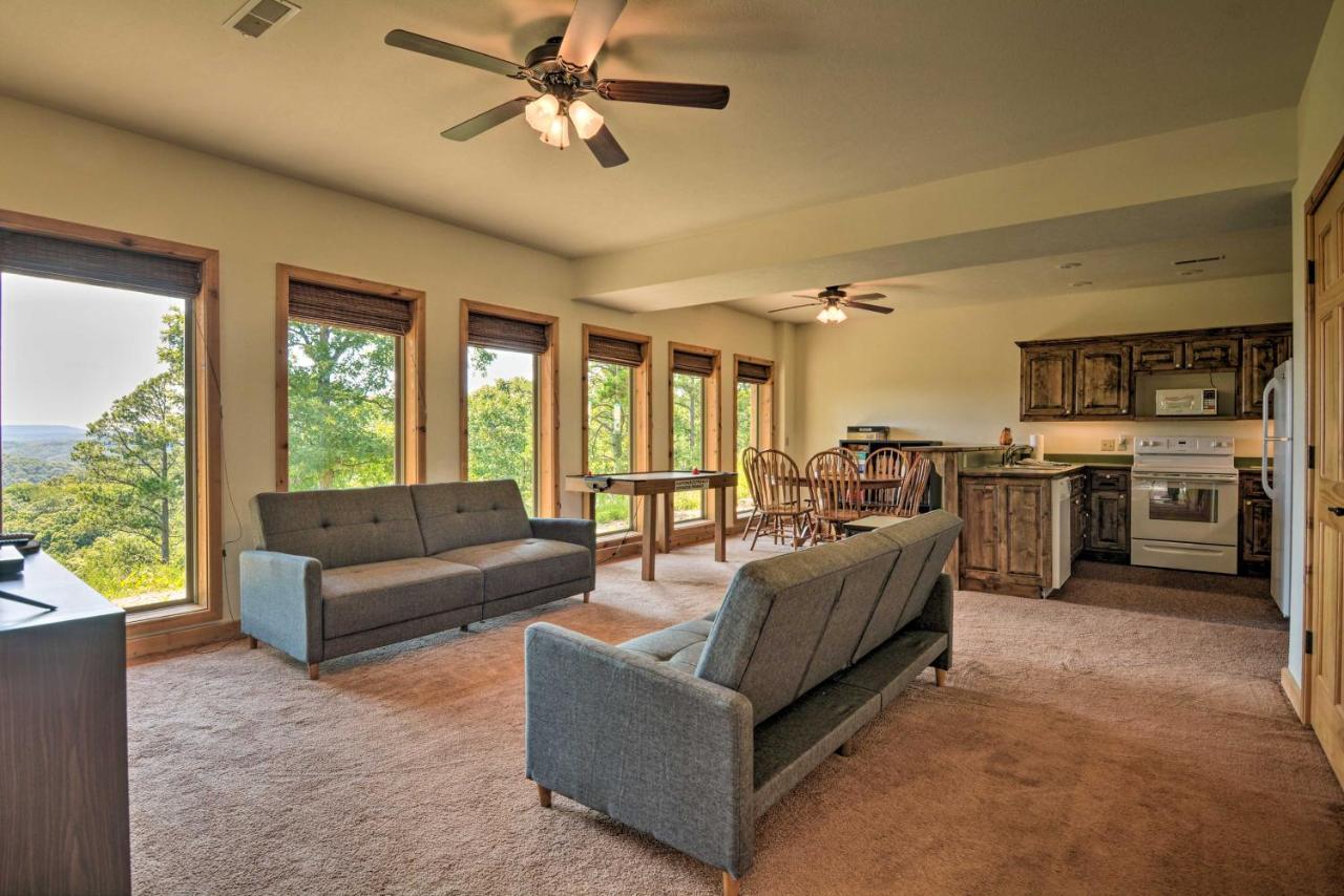 Spacious Log Cabin With Fire Pit And Game Room! Eureka Springs Extérieur photo
