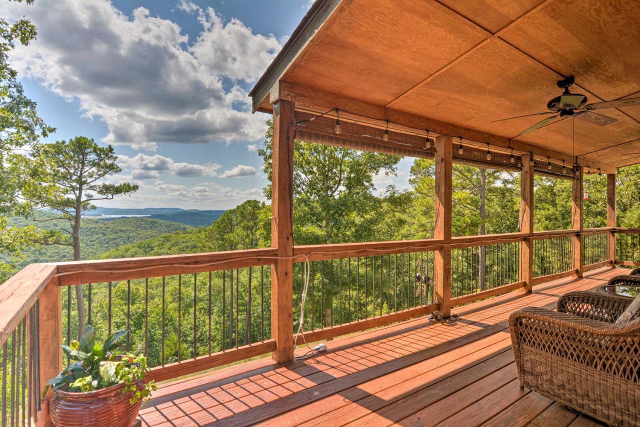 Spacious Log Cabin With Fire Pit And Game Room! Eureka Springs Extérieur photo